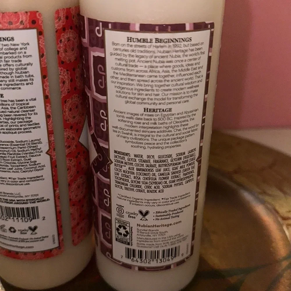 Nubian Heritage 1 goat’s milk & 1 chai body wash & coconut & papaya wash